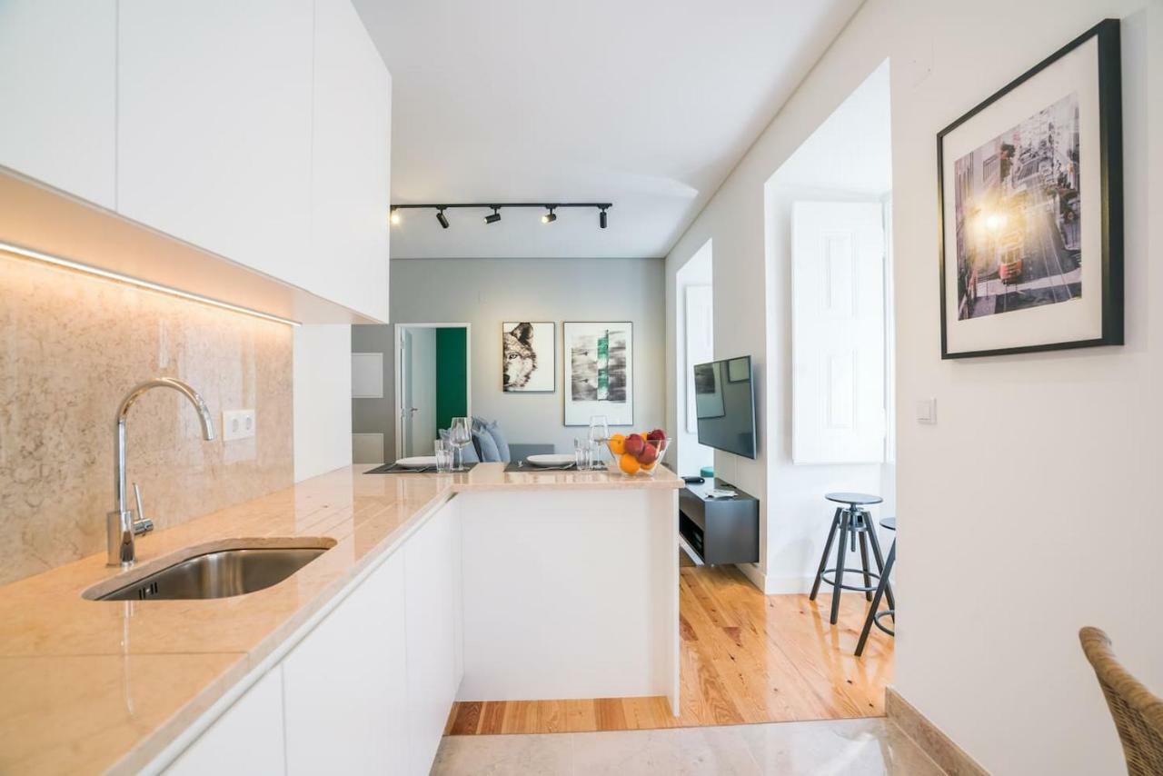 Appartement Modern In Chiado Lissabon